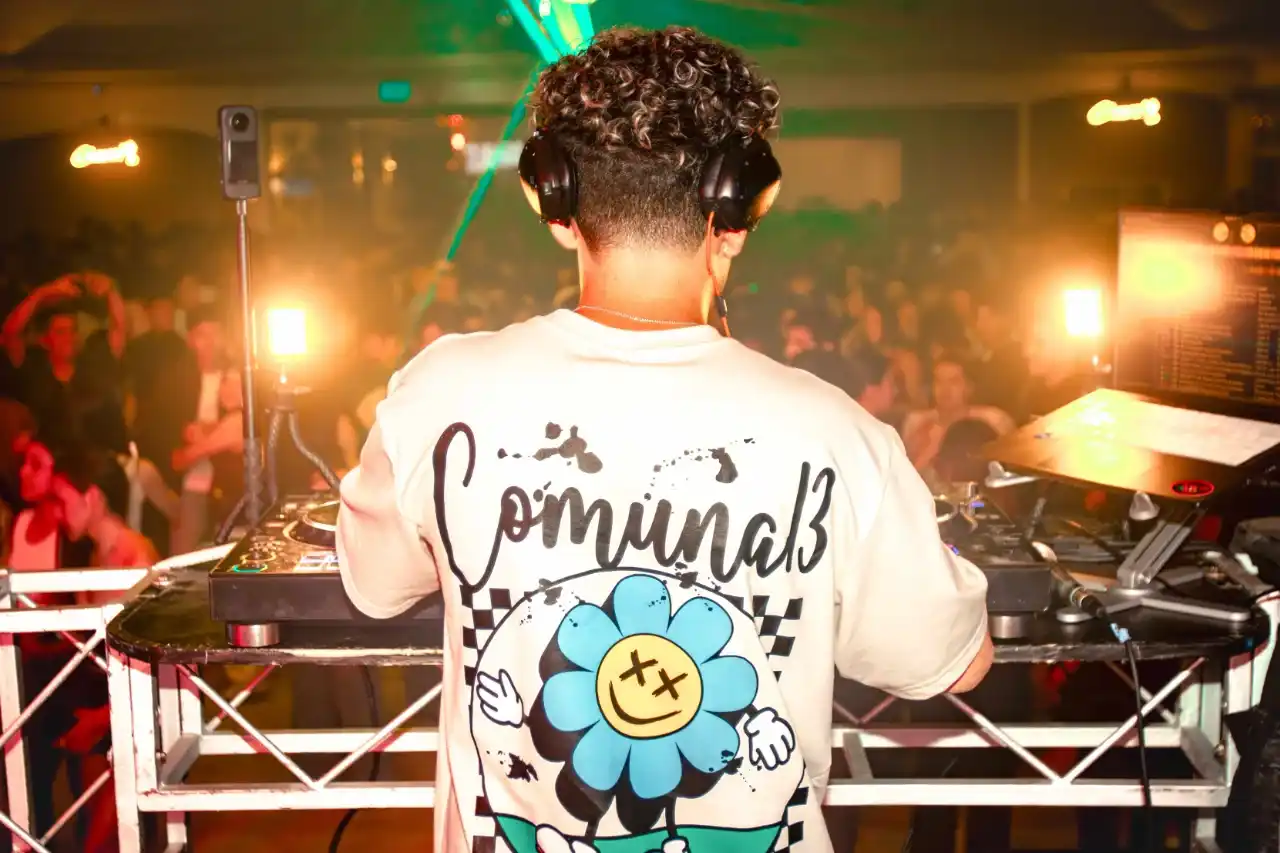 Foto 2 del show de Arnaut